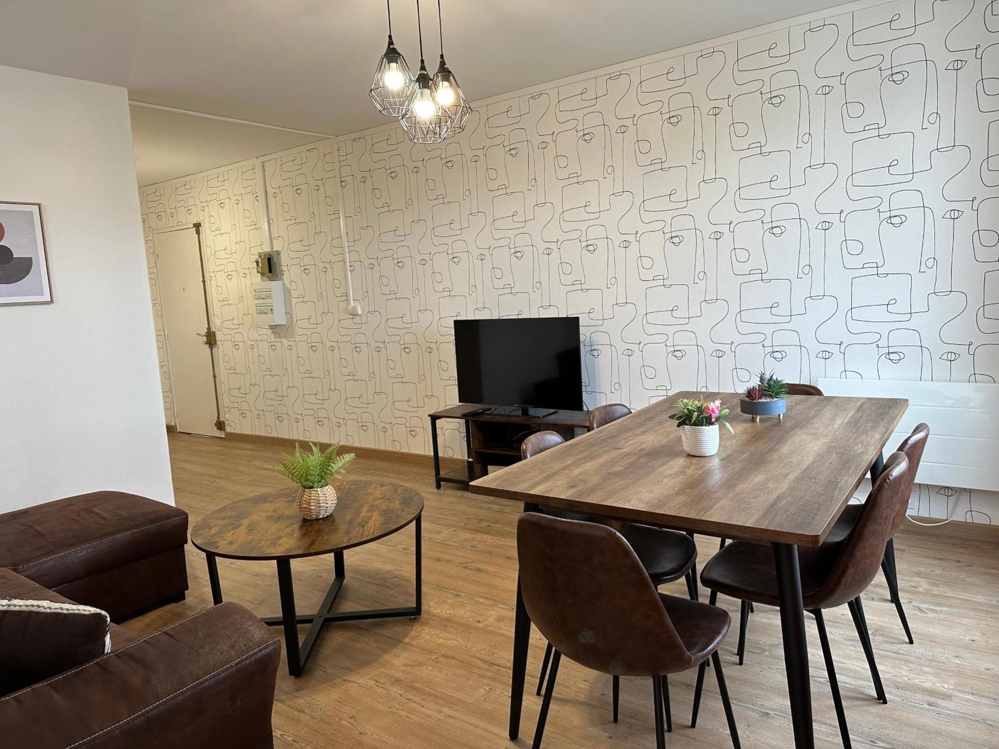 Le Grand Parc 13 - 2 Chambres - Wifi - Parking Chateauroux Exterior photo